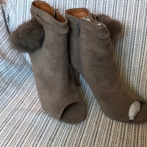 New in box Open toe booties size 10